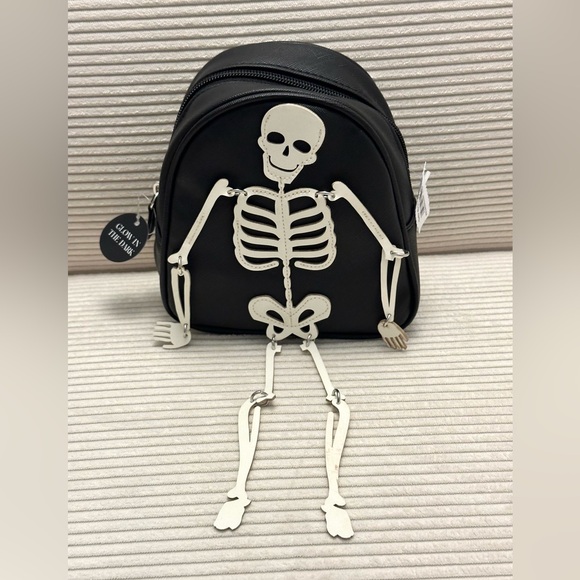 Bath & Body Works Halloween Skeleton Mini Backpack Makeup Bag (Sold Out) - Picture 2 of 4